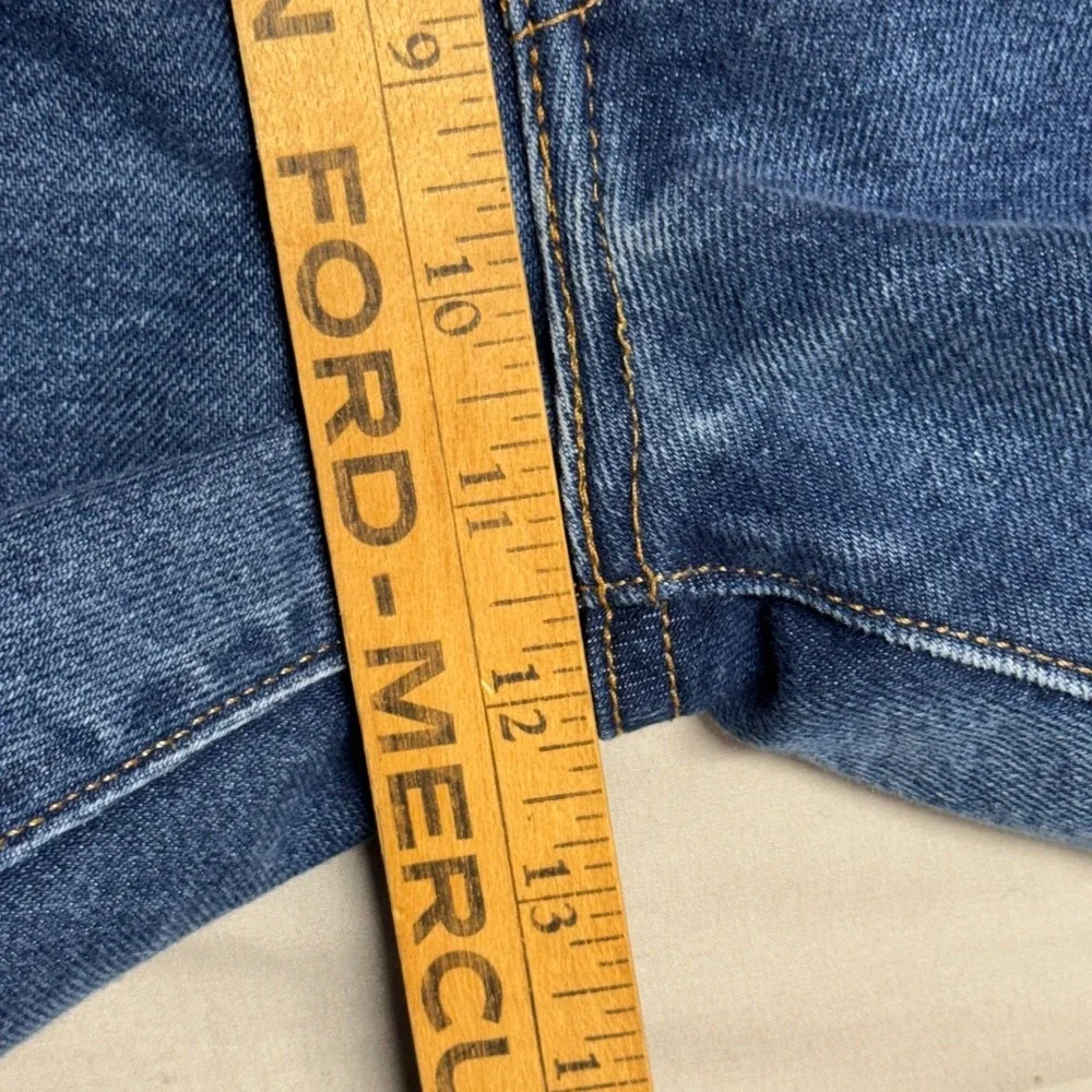 Levis levi 517